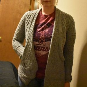 Heavy Cable Knit Cardigan with Pockets